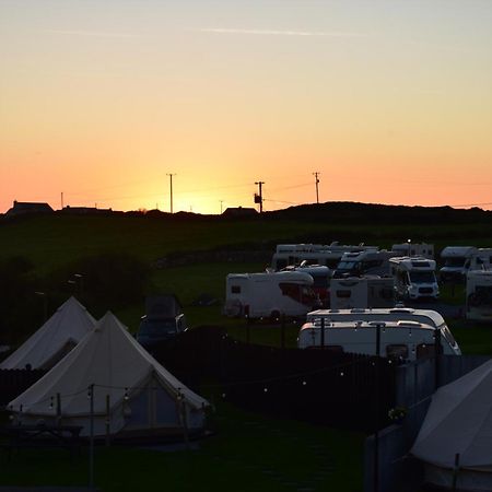 ホテル Doolin Glamping エクステリア 写真