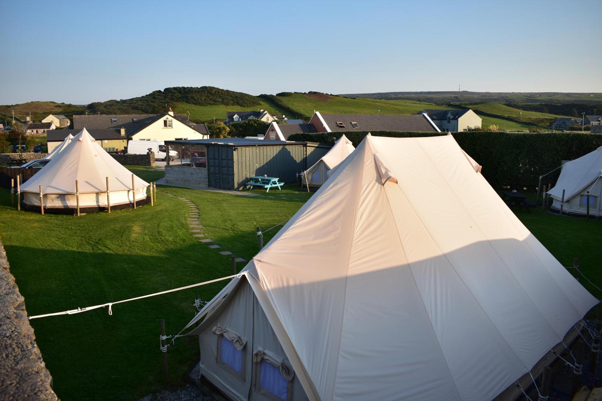 ホテル Doolin Glamping エクステリア 写真